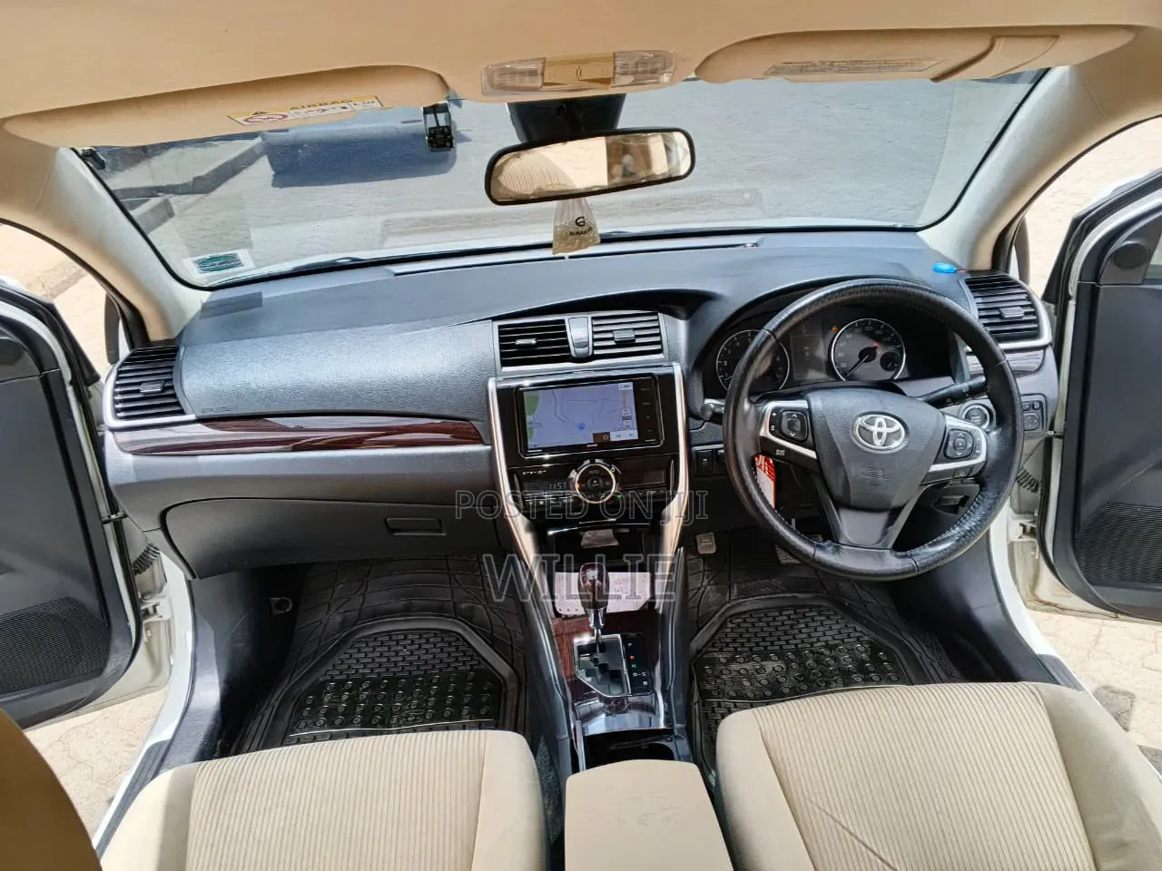 Toyota Premio 2017 White
