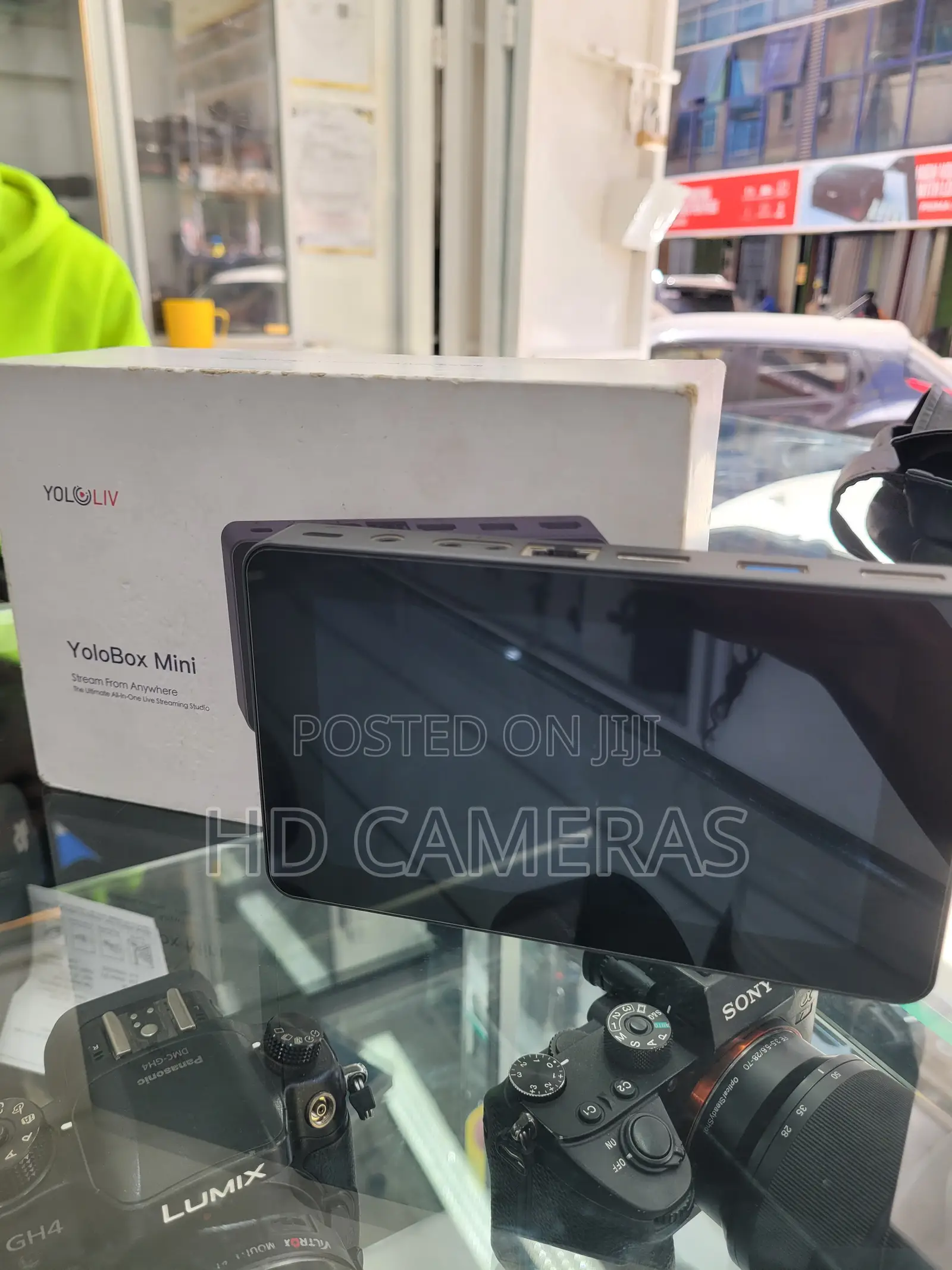 YoloLiv YoloBox Mini