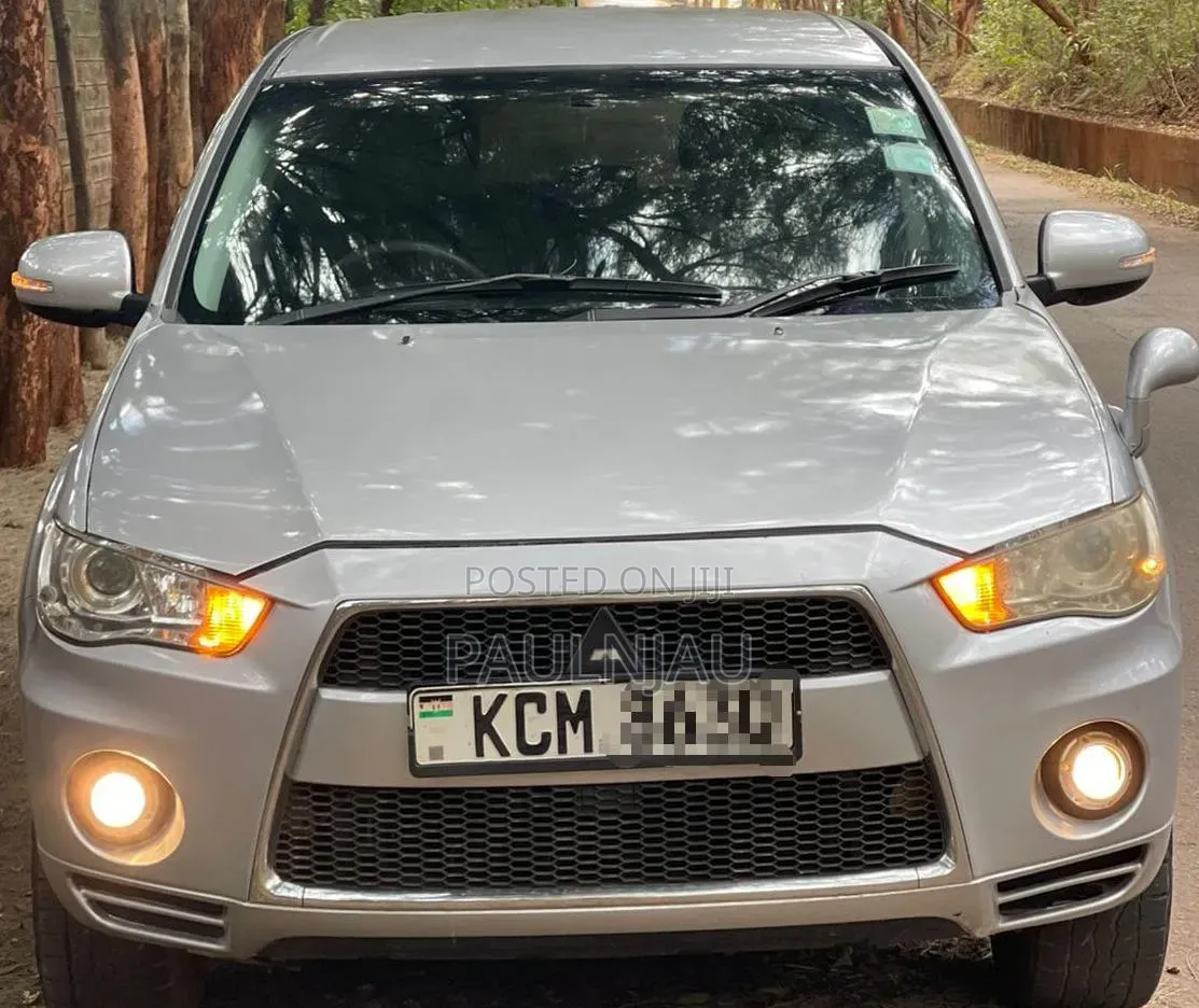 Mitsubishi RVR 2010