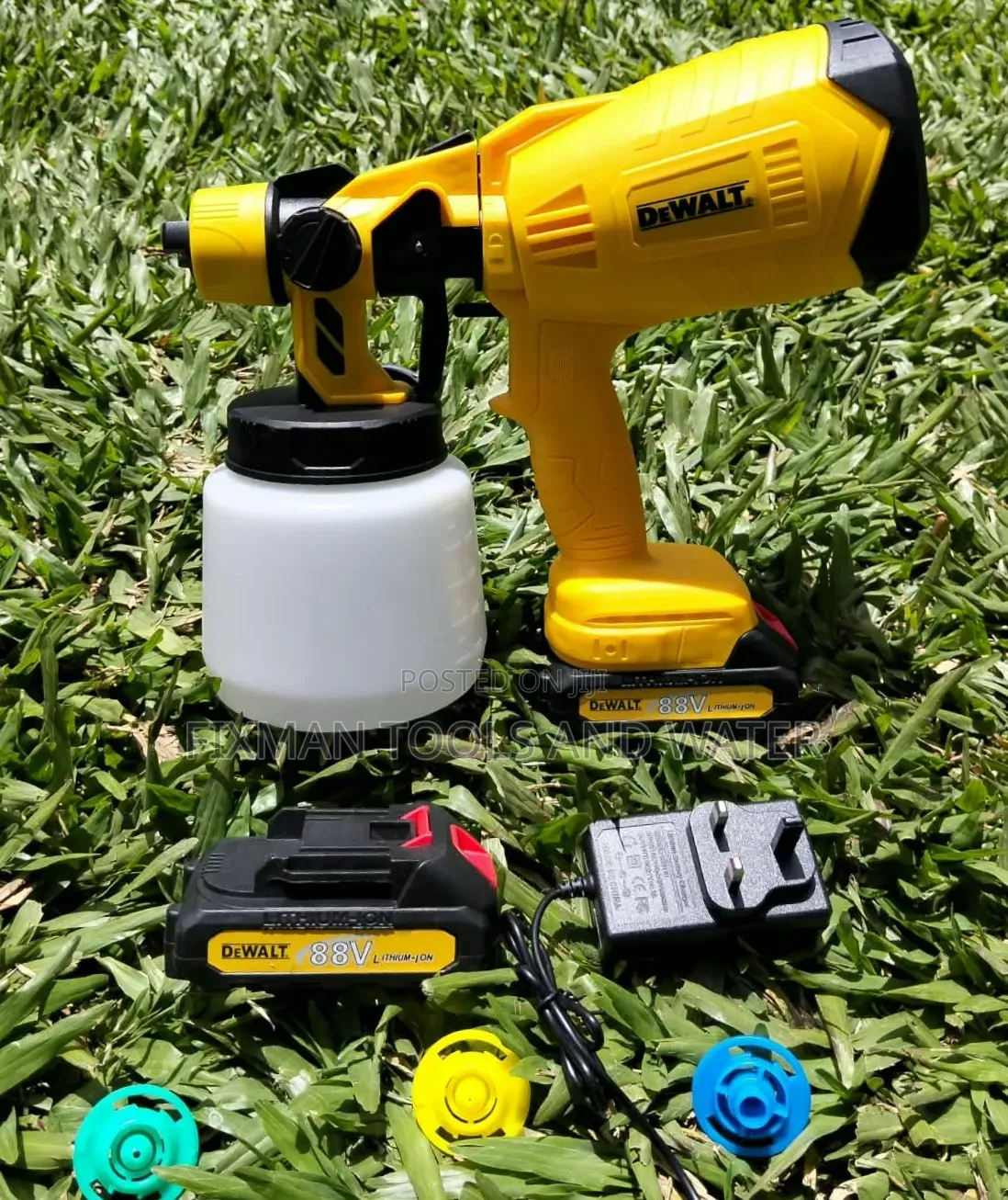 New Dewalt Paint Sprayer Fine Finish + 2 Battery 88v and Charger