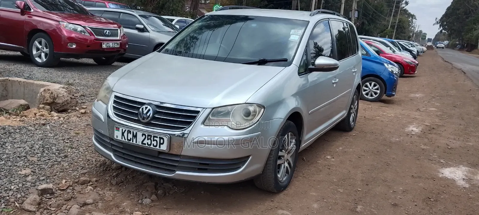 Volkswagen Touran 2010 Silver