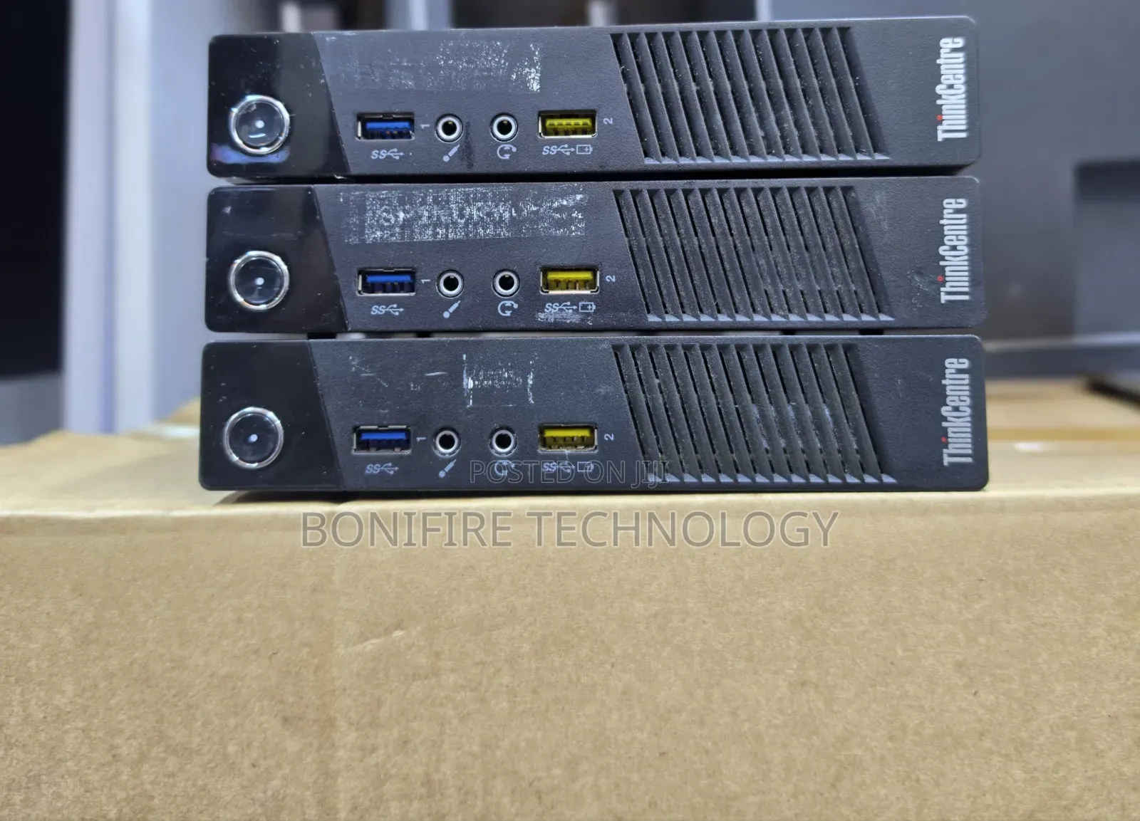 Desktop Computer Lenovo 4GB Intel Core i3 SSD 128GB