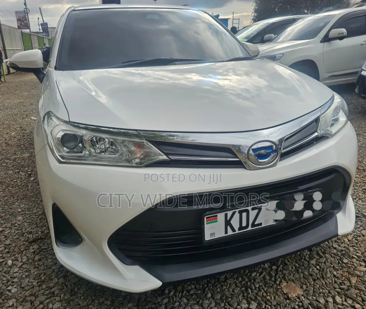 Toyota Axio 1.5 Hybrid 2WD 2019 White