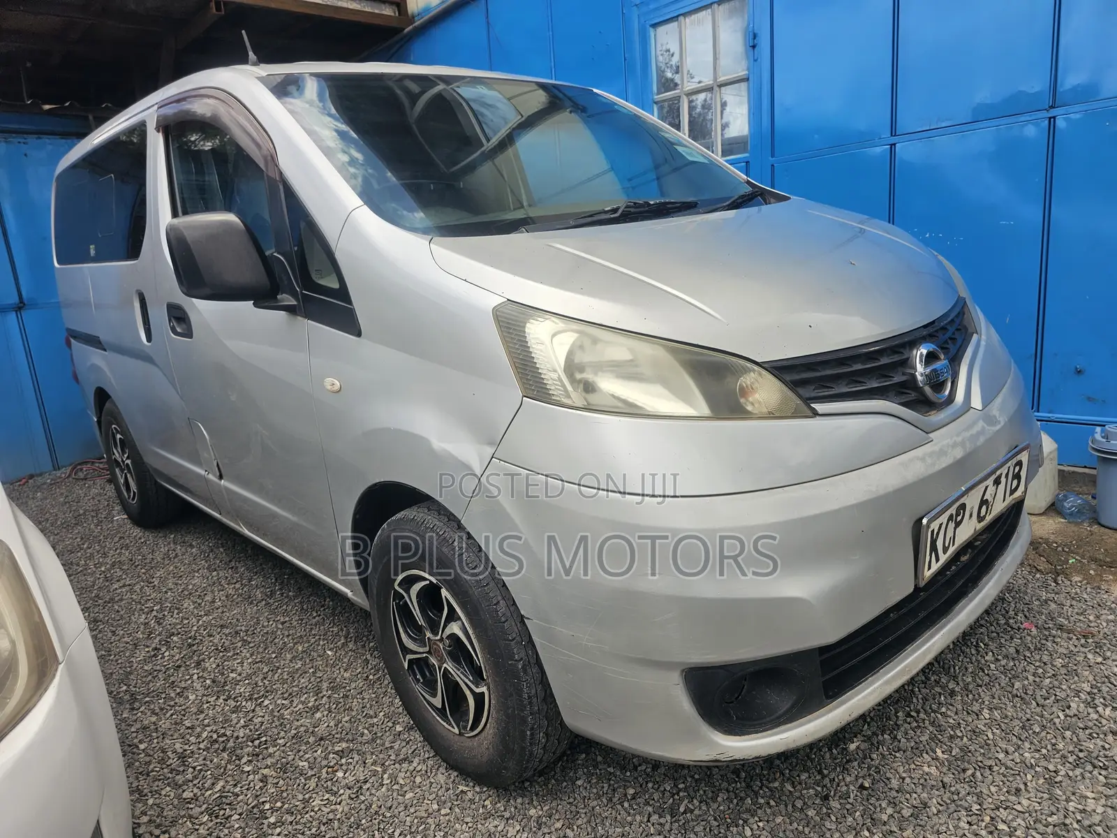 Nissan NV200 2010 Silver