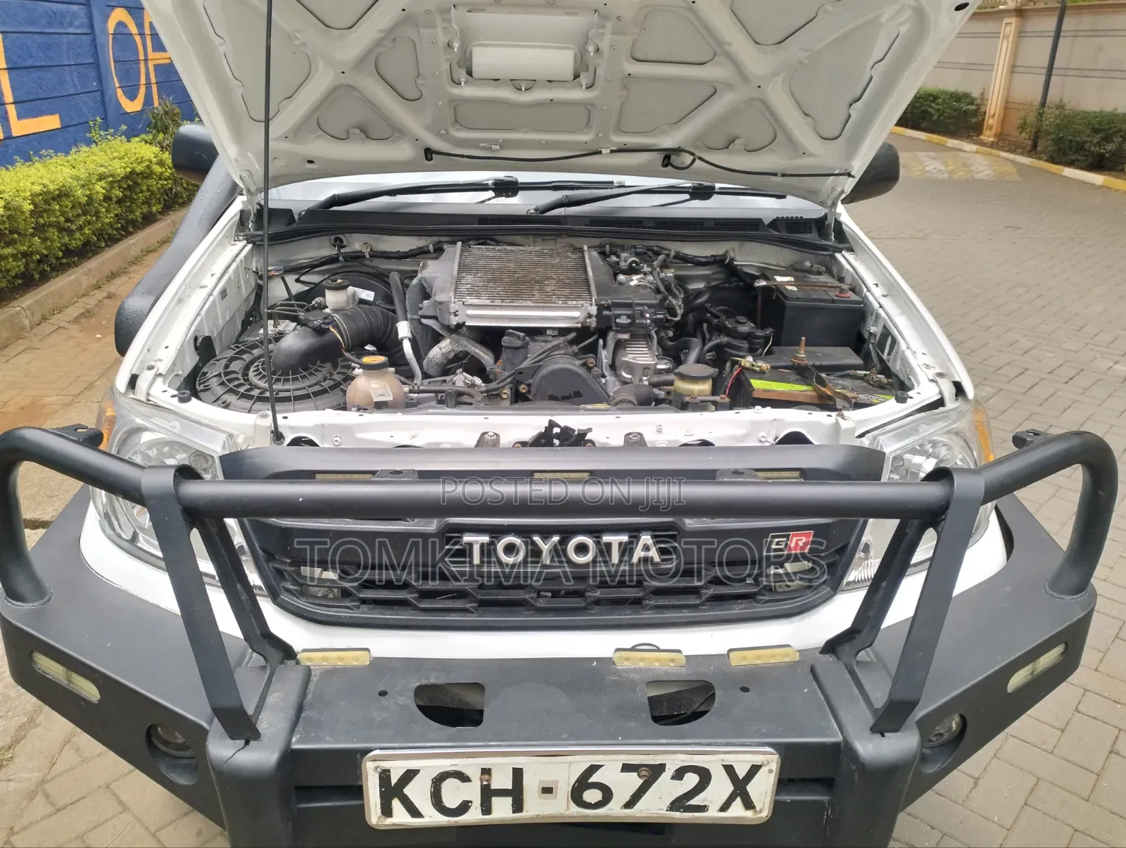 Toyota Hilux 2012 Pearl