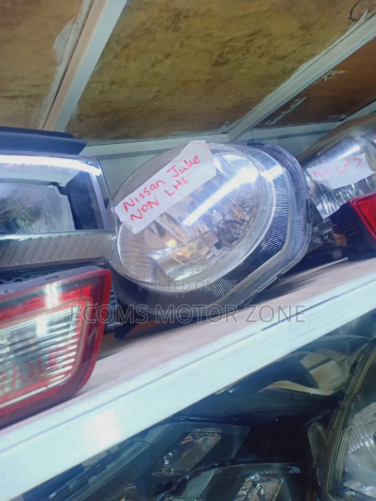 Nissan Juke 2012 Headlight