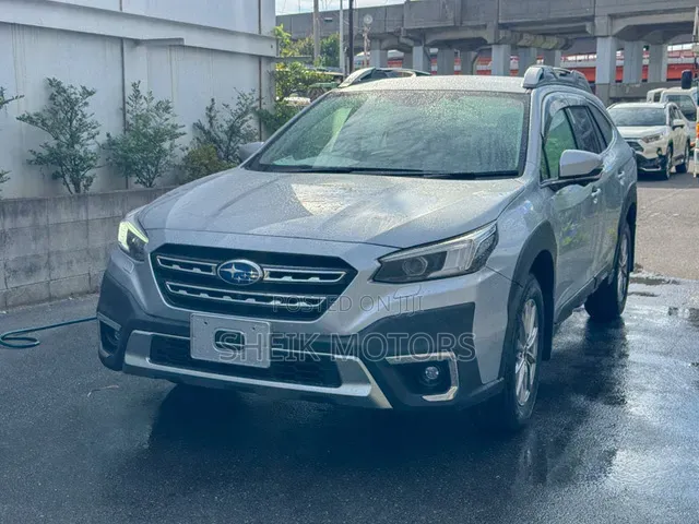 Subaru Outback 2023 Silver