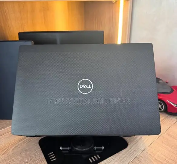 Laptop Dell Latitude 7410 16GB Intel Core i7 SSD 256GB