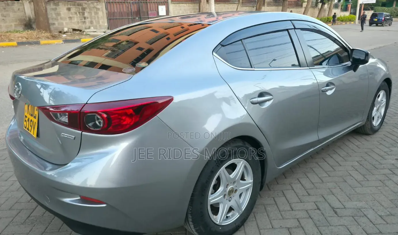 Mazda Axela 2015 Silver