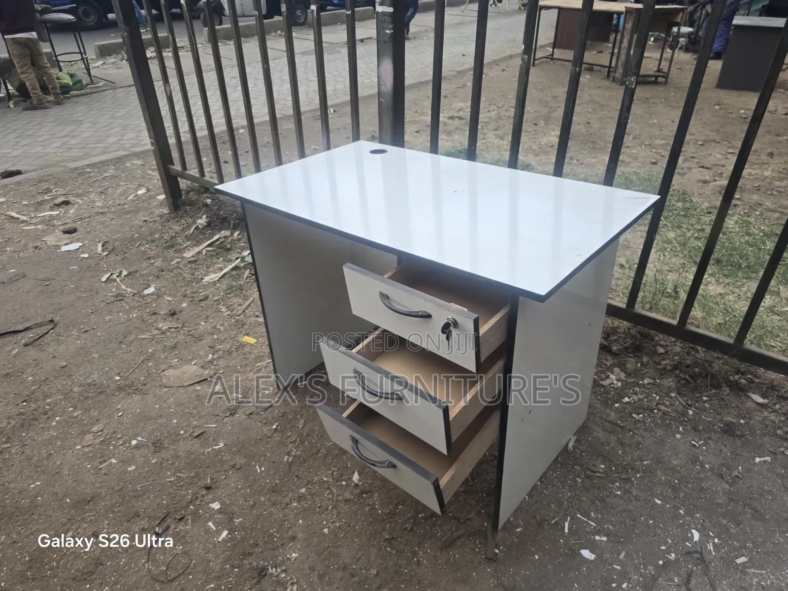 Luxury Modern Office Desk/Modern Coat Office Desk