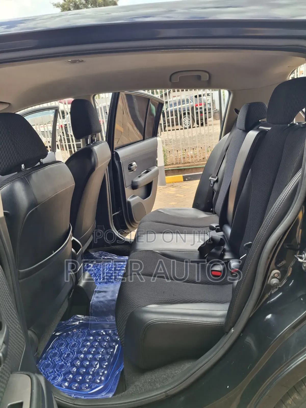 Nissan Tiida 1.5L 16V 2011 Black