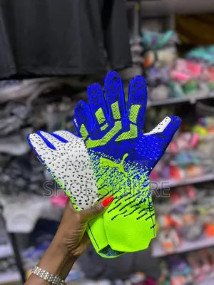 Goalkeeper Gloves Sizes 8,9,10