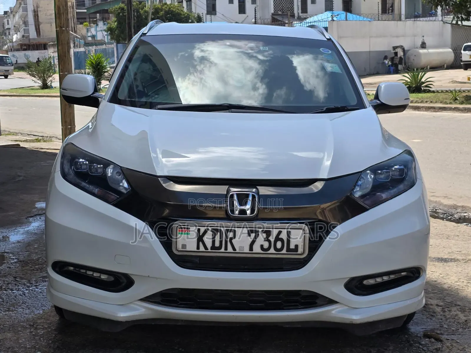 Honda Vezel 2017 White