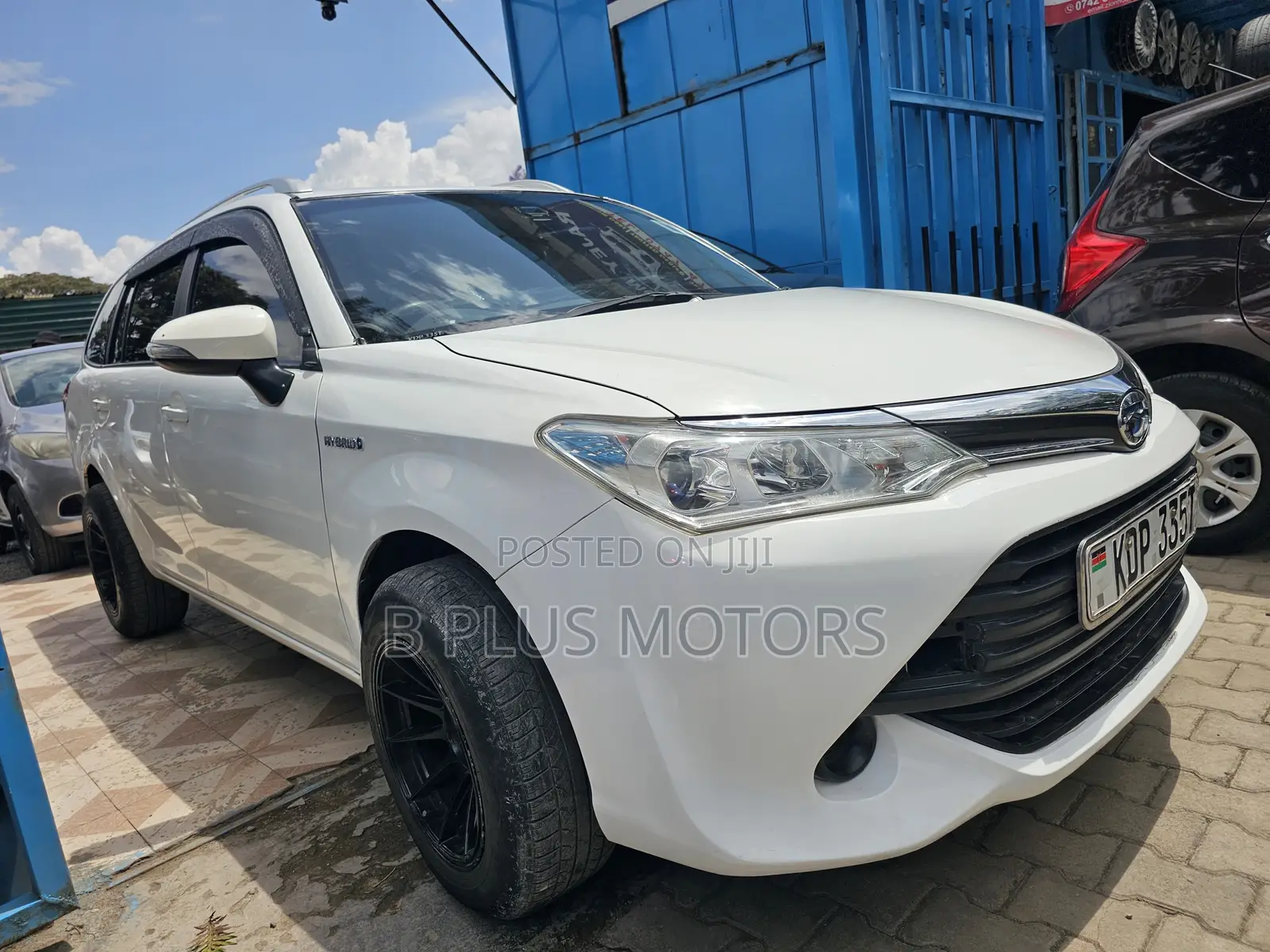 Toyota Corolla Fielder 2015 White