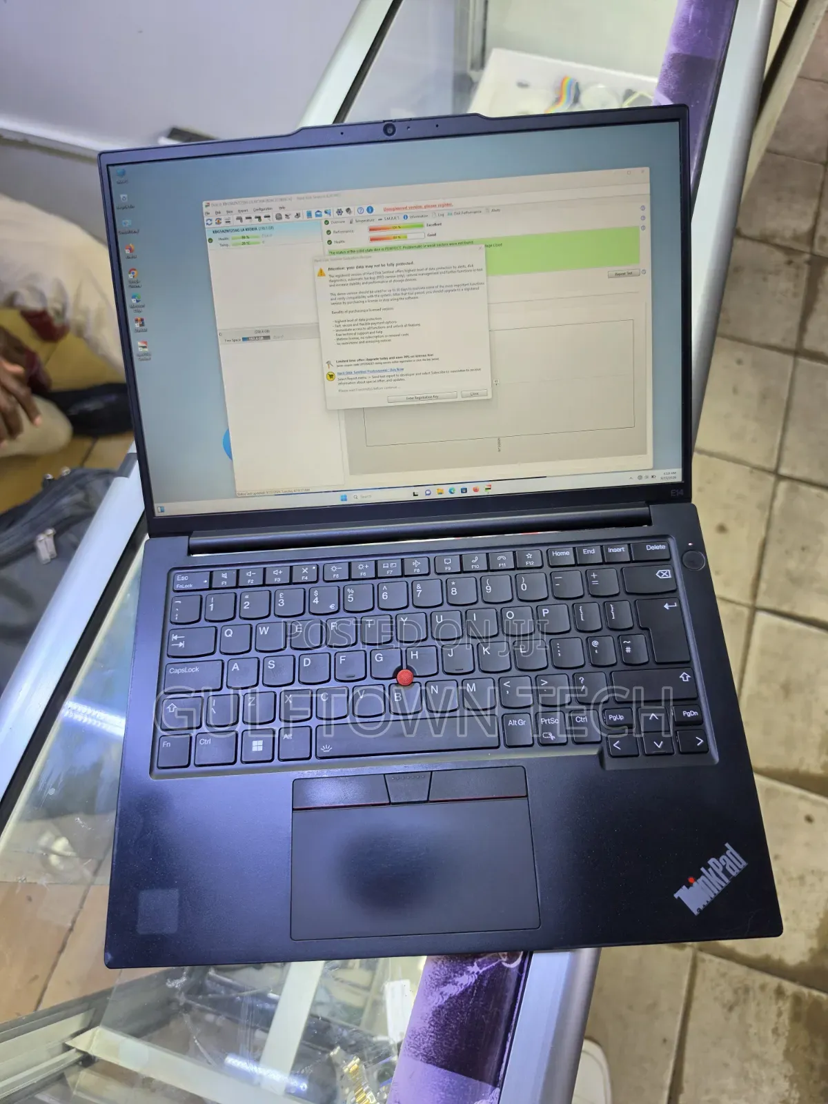 Laptop Lenovo ThinkPad E14 Gen 5 8GB Intel Core i5 SSD 256GB