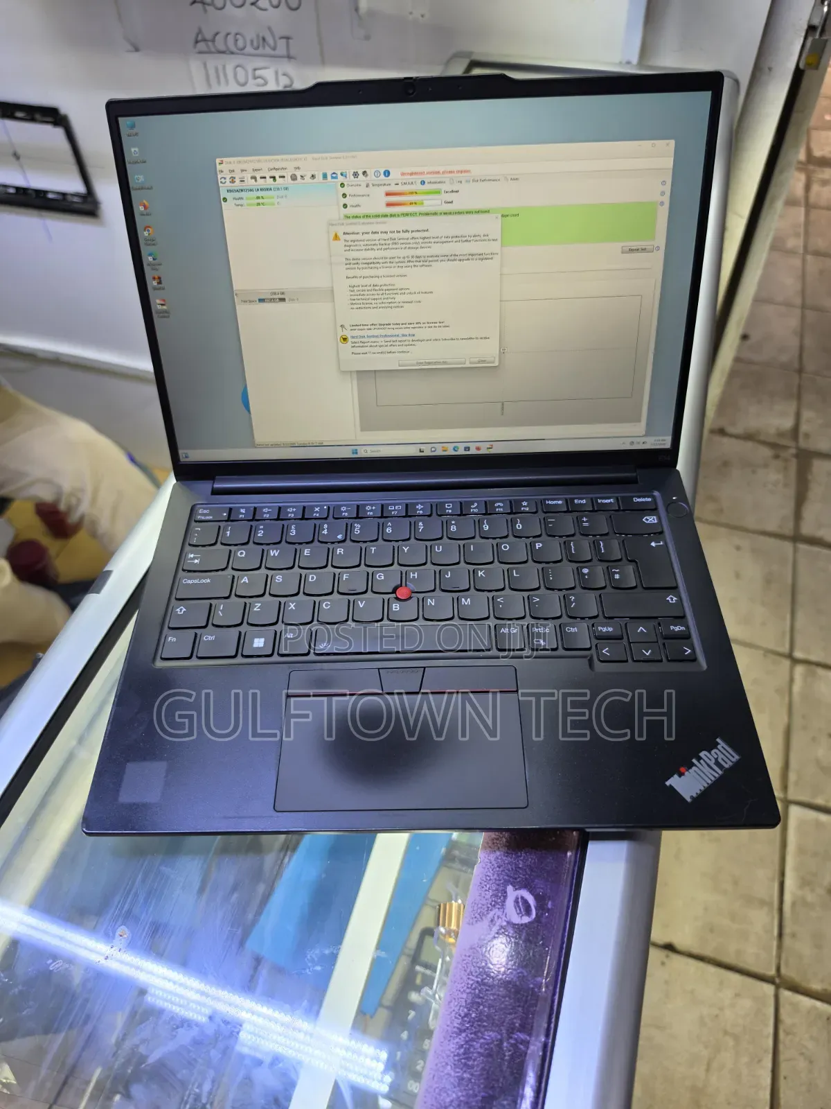 Laptop Lenovo ThinkPad E14 Gen 5 8GB Intel Core i5 SSD 256GB