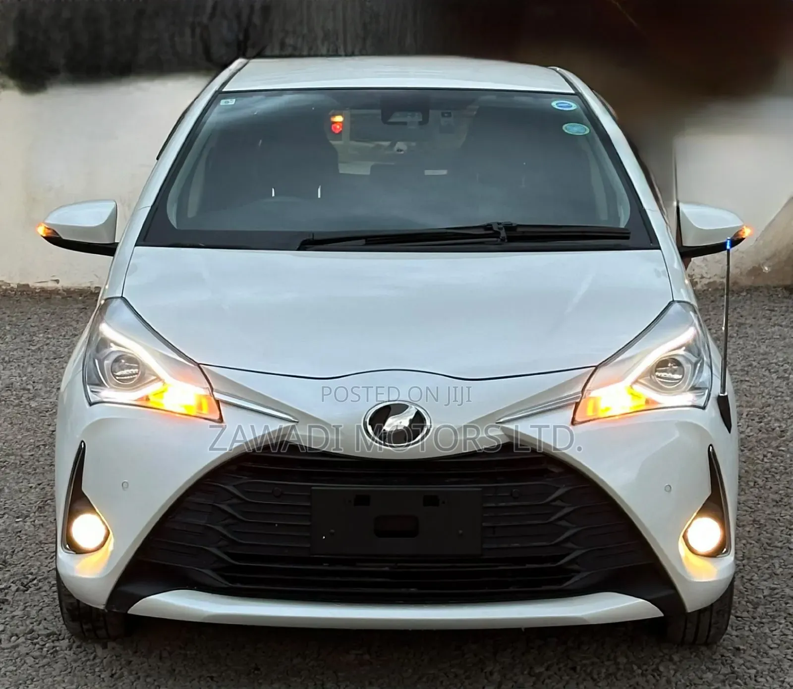 Toyota Vitz 1.3 FWD 5dr 2019 White