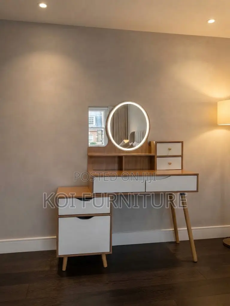 Dressers; Brown Dressing Room Bedroom Vanity Table