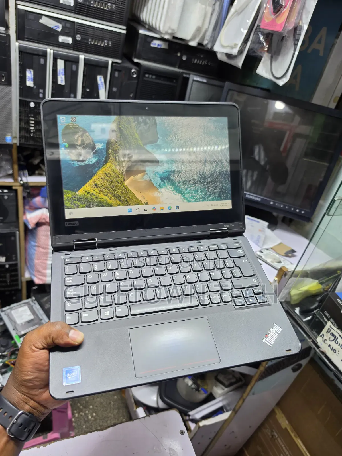 Laptop Lenovo Yoga 11e 4GB Intel Celeron SSD 128GB