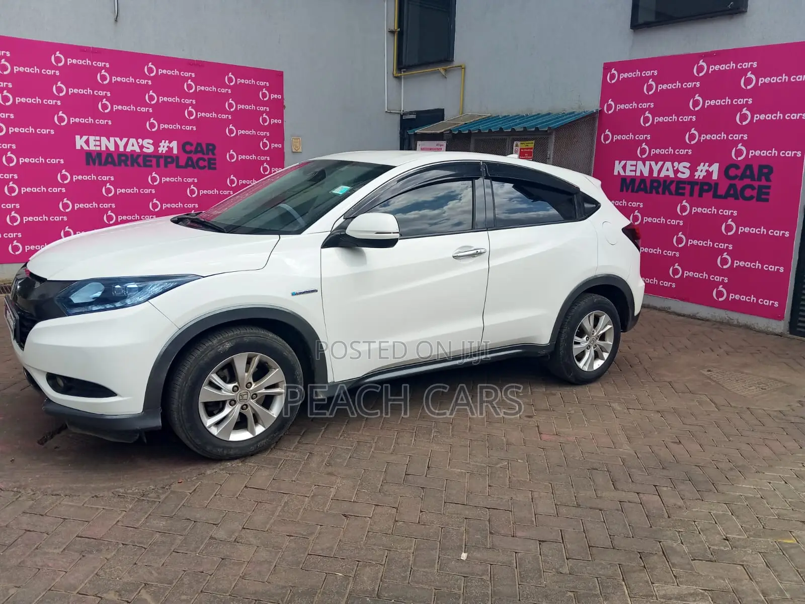 Honda Vezel 2014 White