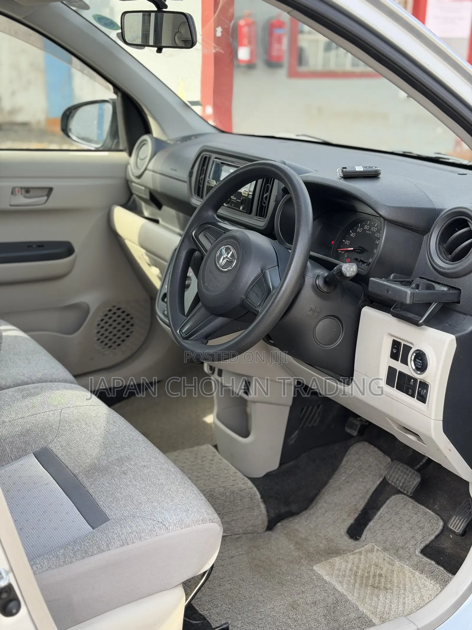 Toyota Passo 2019 Silver
