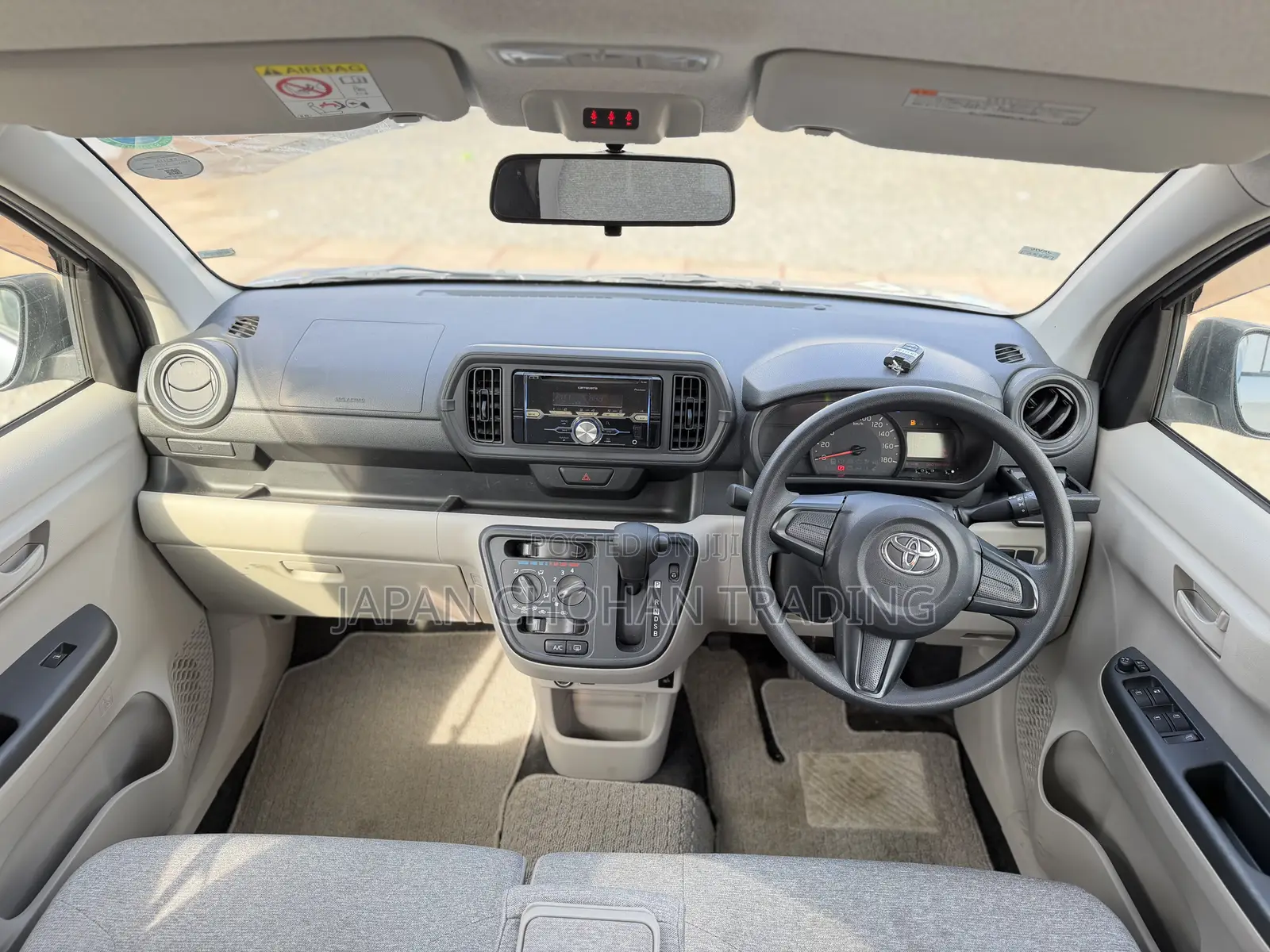 Toyota Passo 2019 Silver