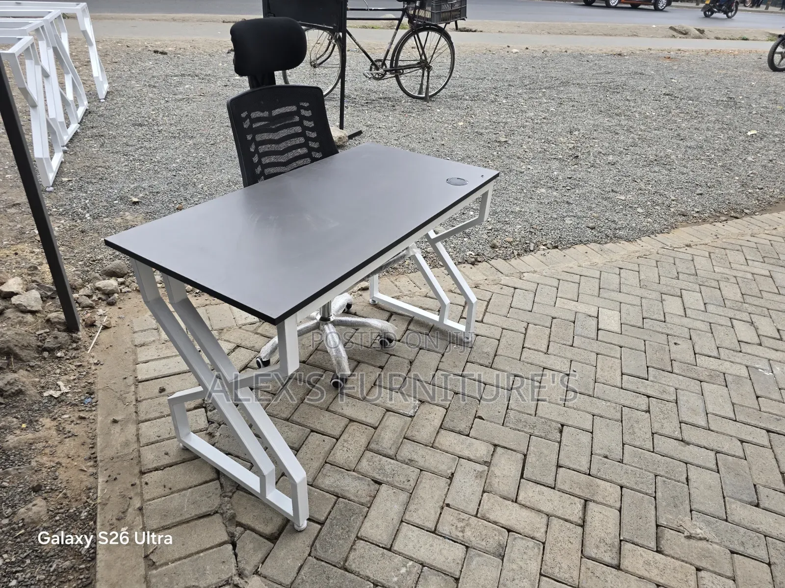 Luxury DIGITAL COMBINATION Office Desk and Chairs
