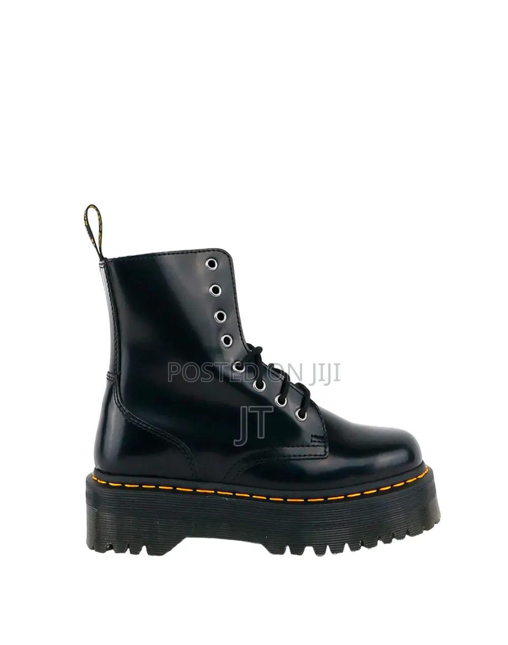 Dr. Martens 2976 Quad Chelsea Boots