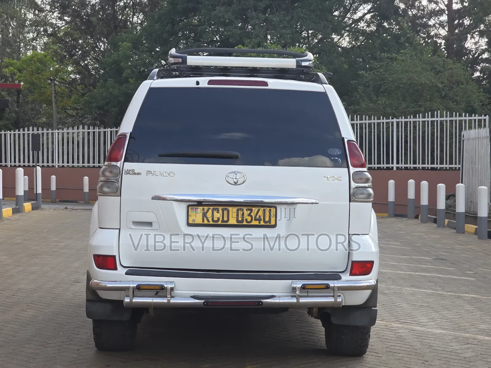 Toyota Land Cruiser Prado 2008 White