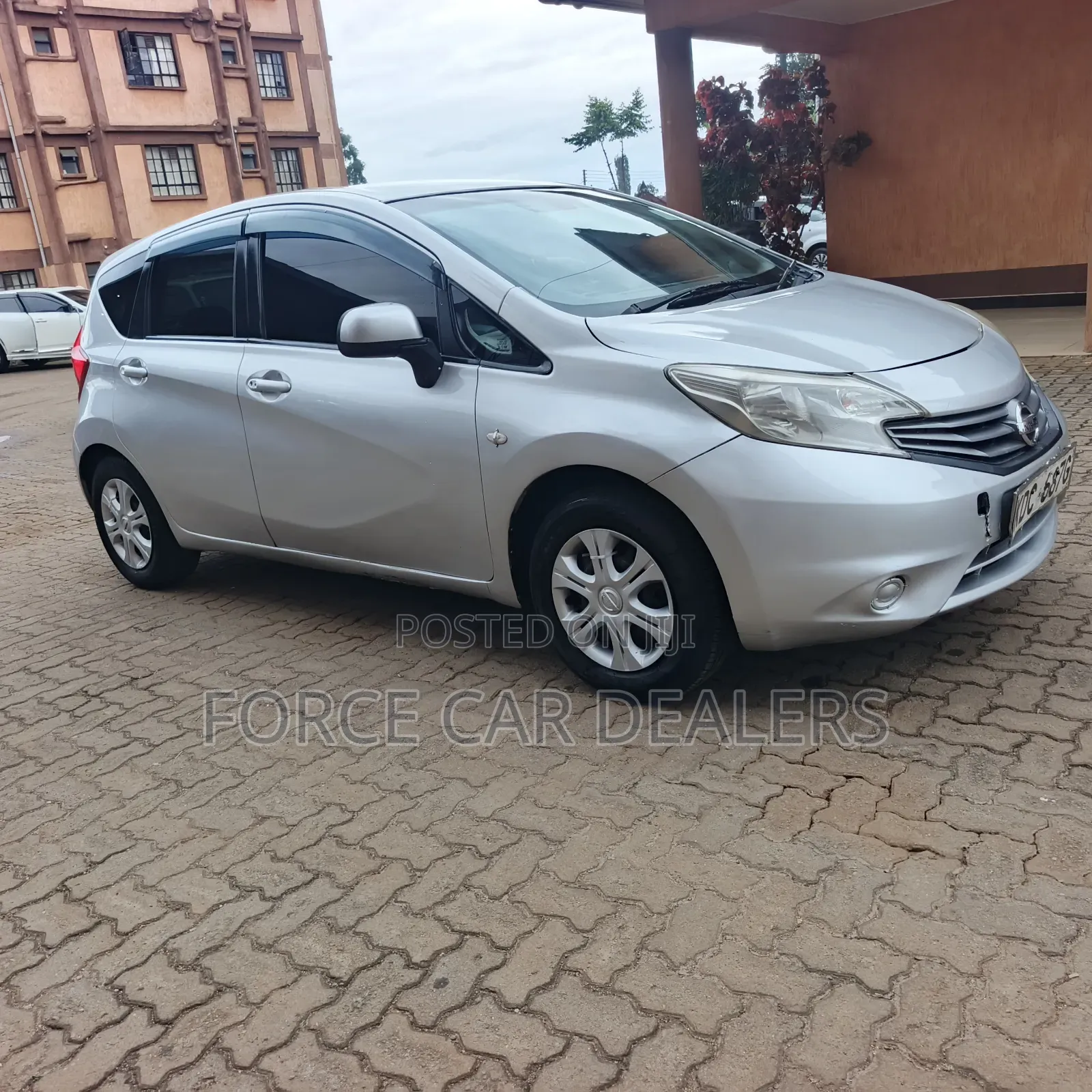 Nissan Note 2015 Silver