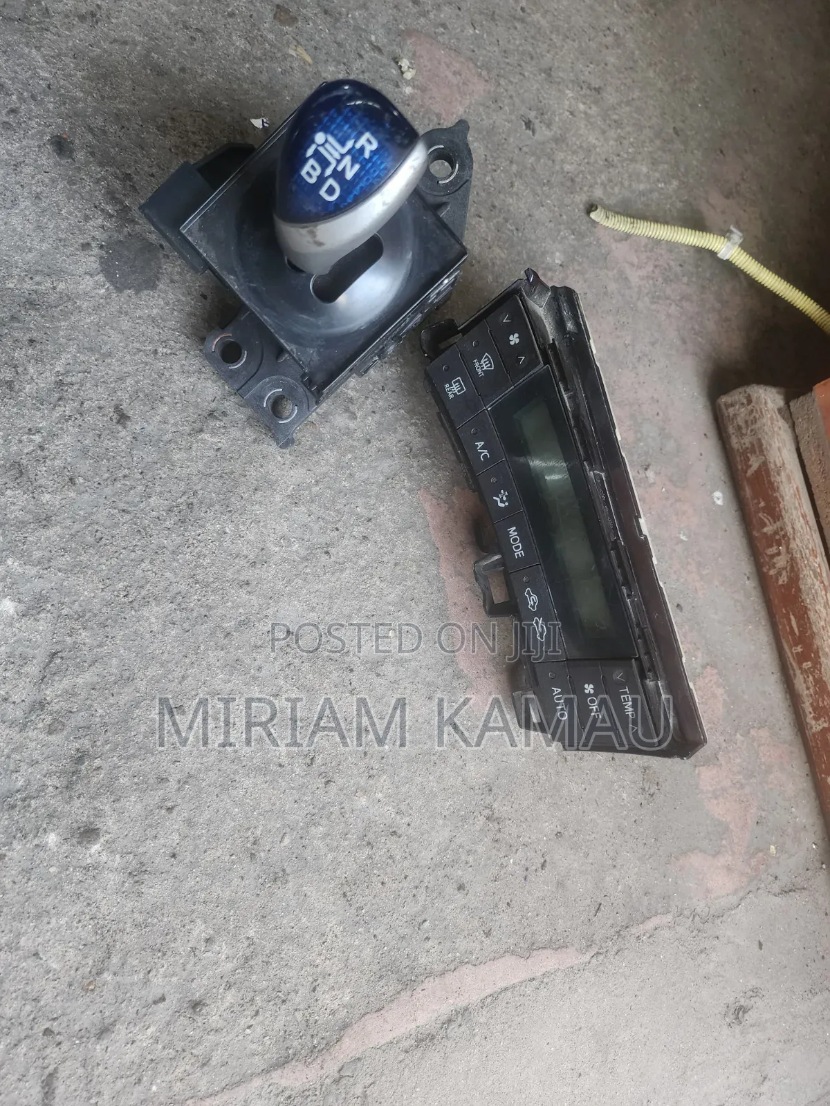 AC Control and Gear Lever Prius