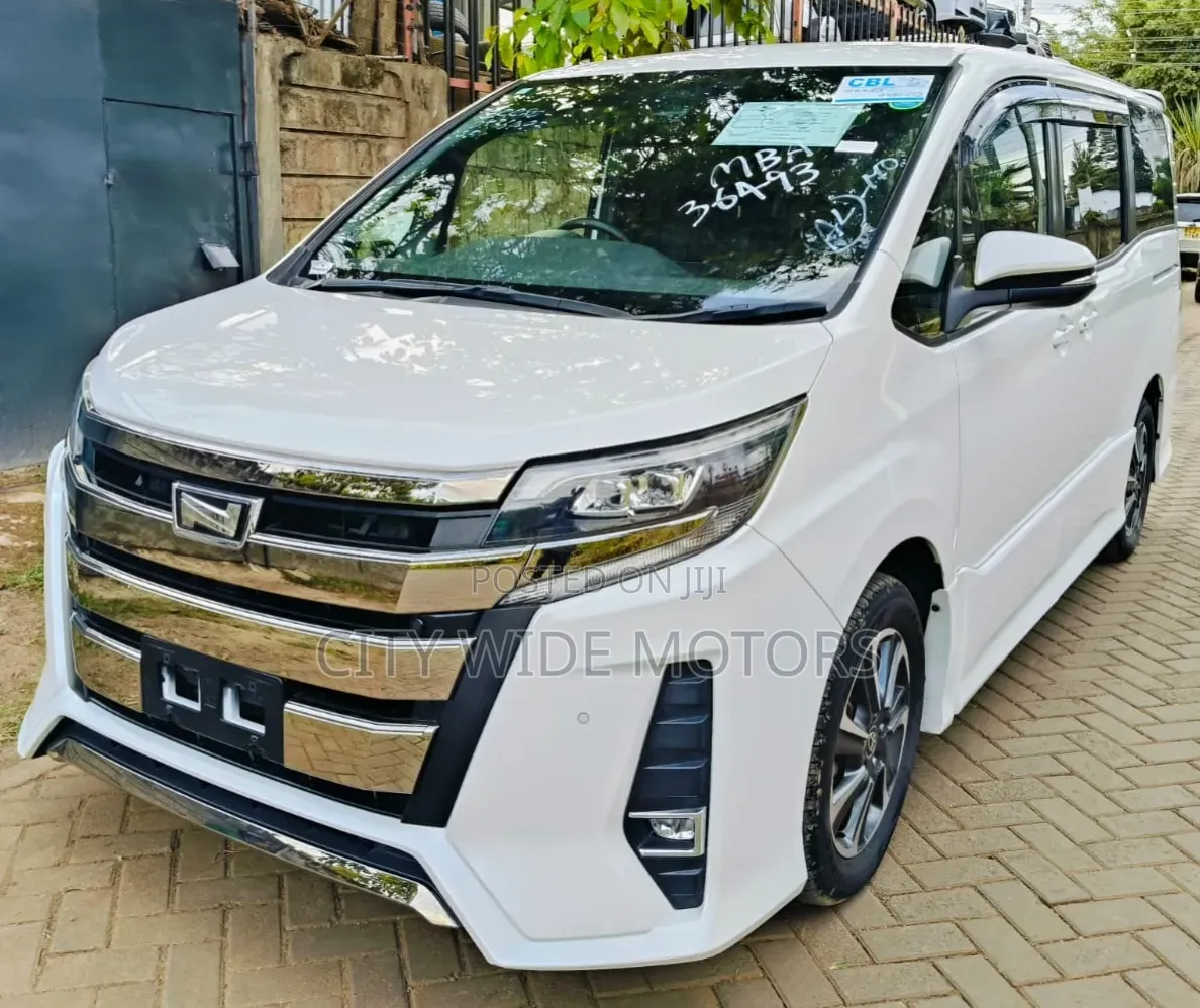 Toyota Noah 2.0 AWD (8 Seater) 2020 Pearl