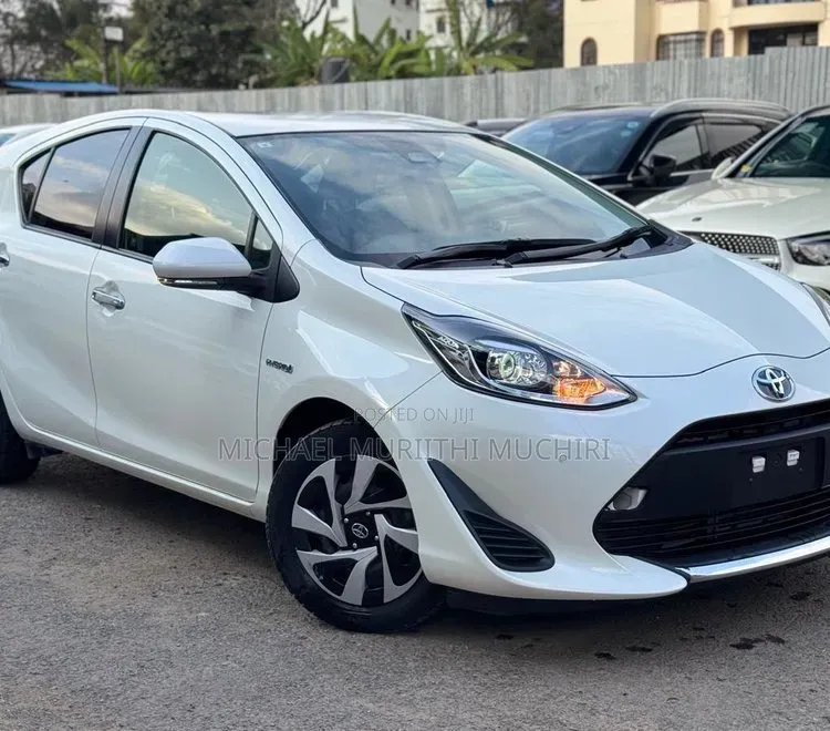 Toyota Aqua 2019 White