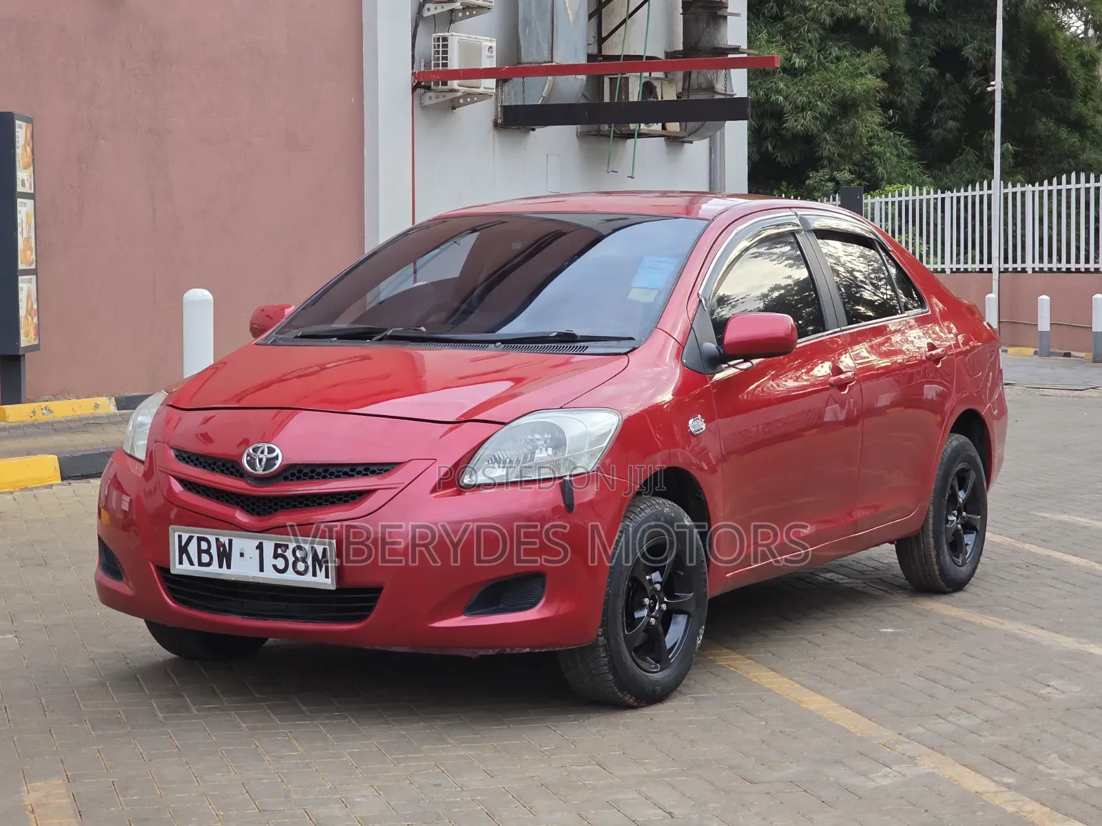 Toyota Belta 2006 Red