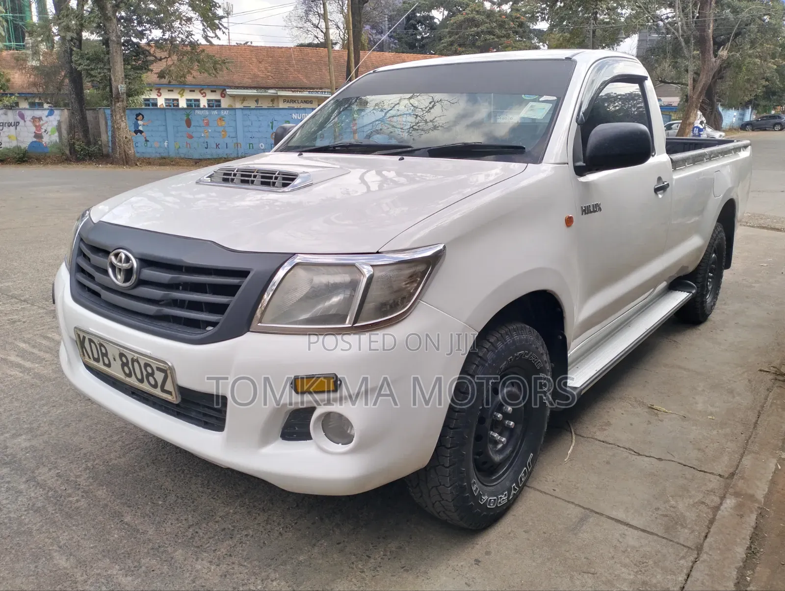 Toyota Hilux 2014 White