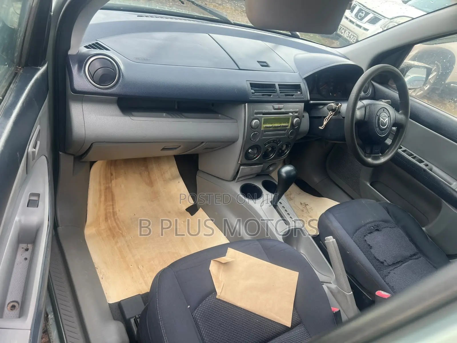Mazda Demio 2004 Green
