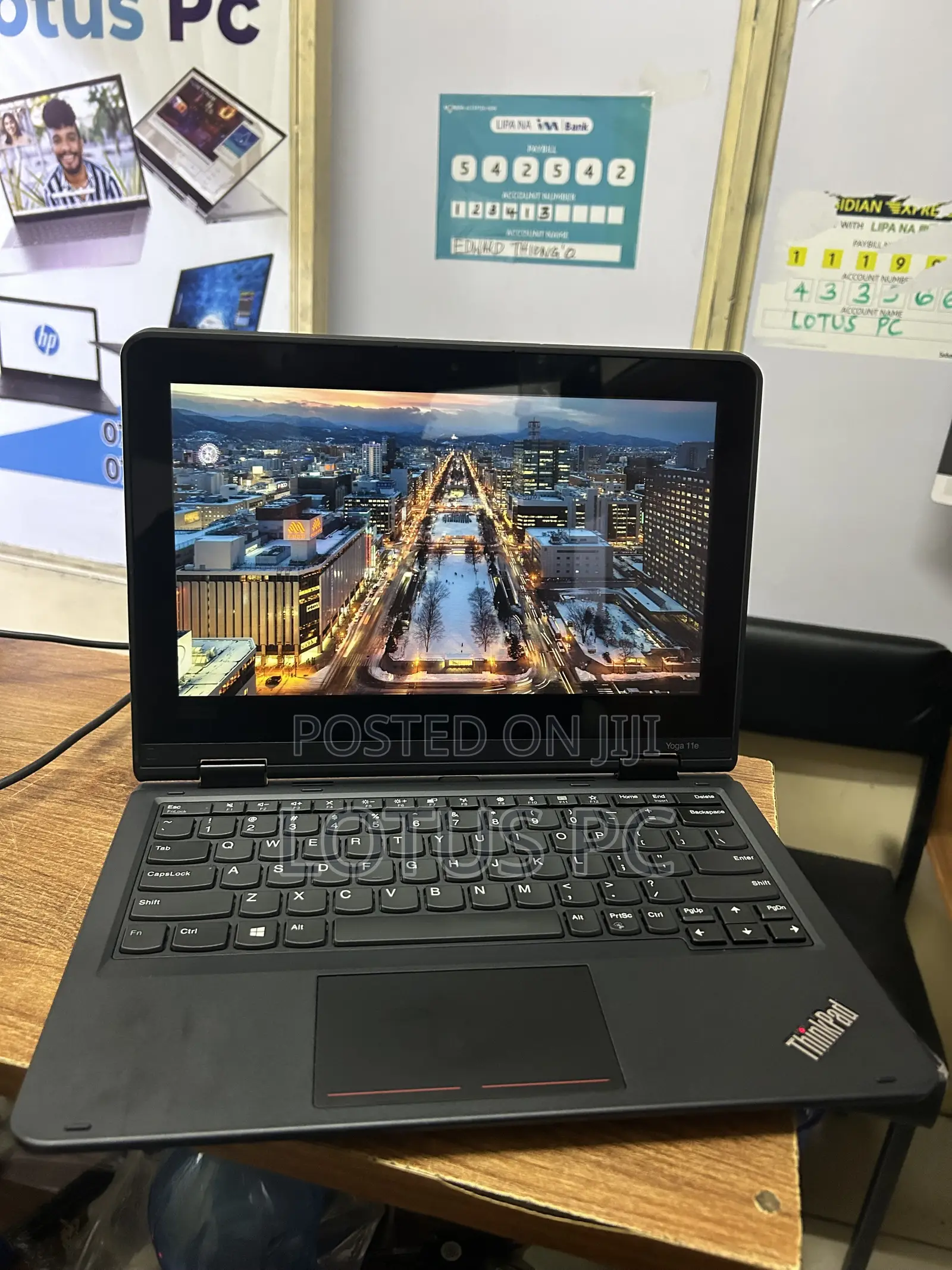 Laptop Lenovo Yoga 11e 4GB Intel Celeron SSD 128GB
