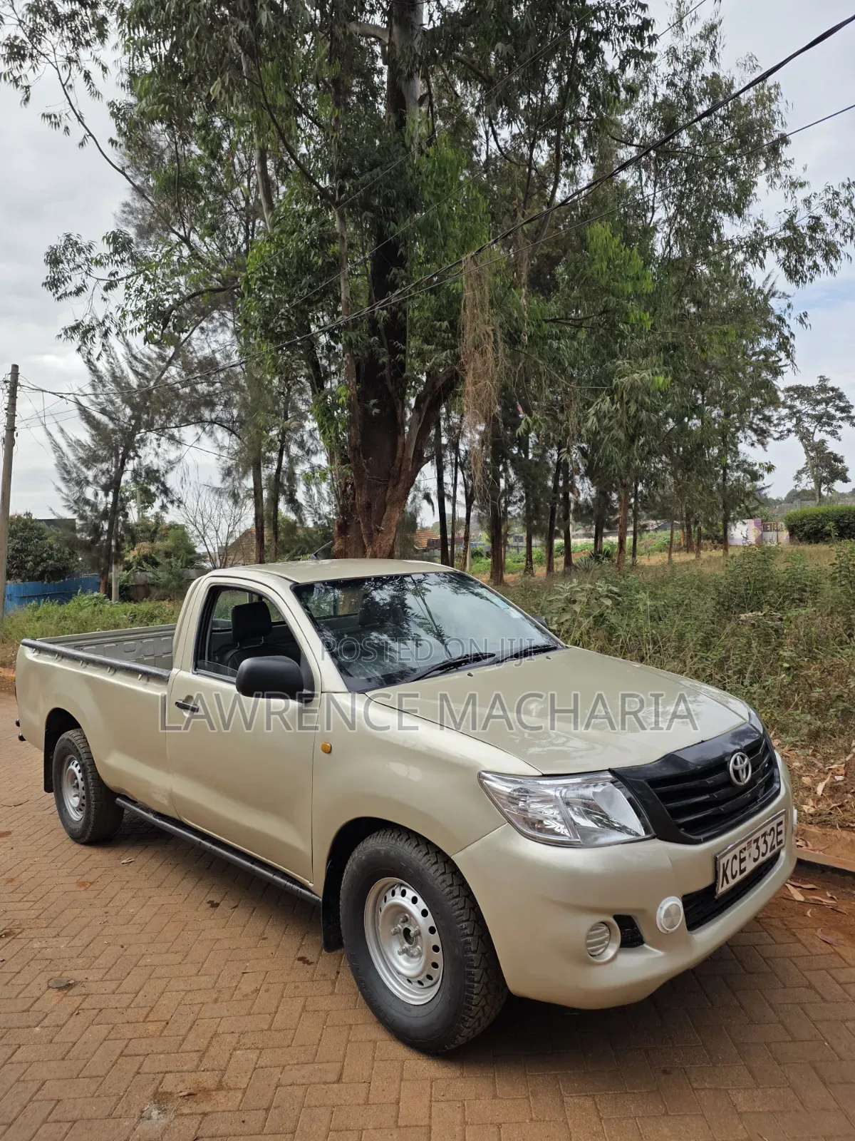 Toyota Hilux 2015 Gold