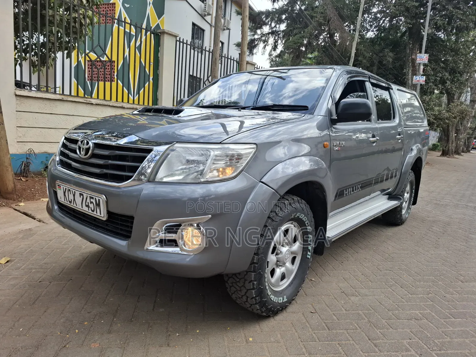 Toyota Hilux 3.0 D-4D 4x4 2013 Gray