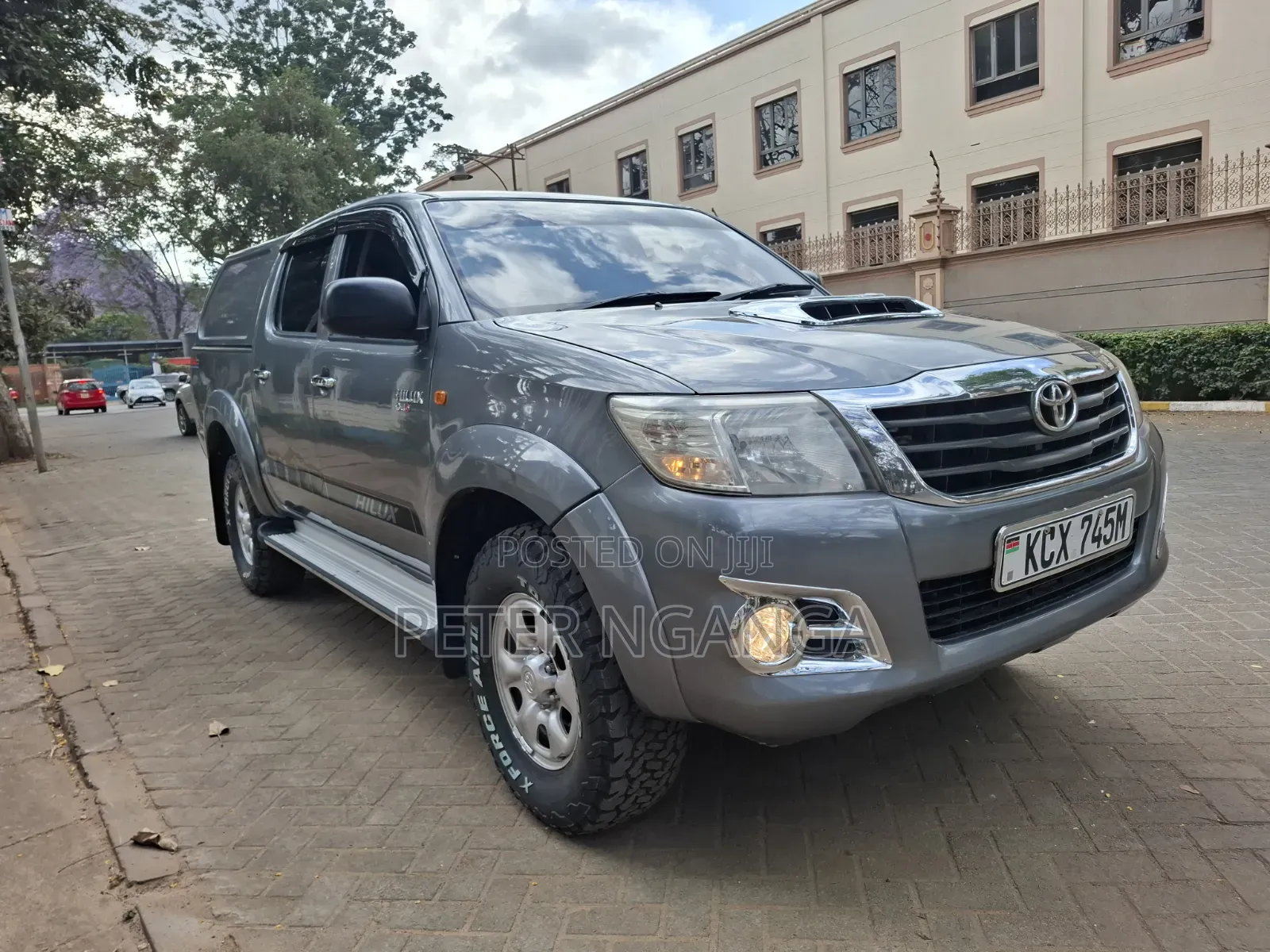 Toyota Hilux 3.0 D-4D 4x4 2013 Gray