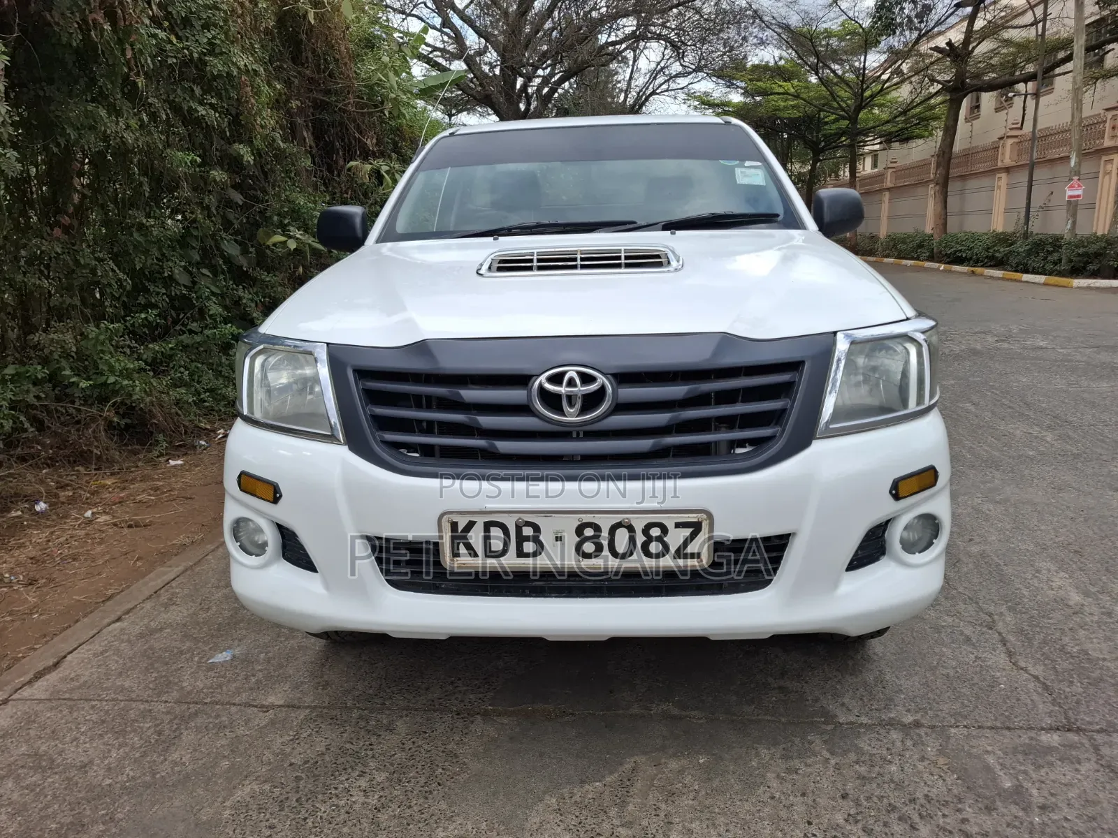 Toyota Hilux 2014 Off white