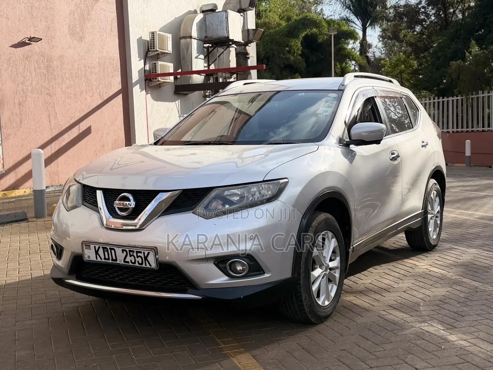 Nissan X-Trail 2.0 Petrol AWD 2014 Silver