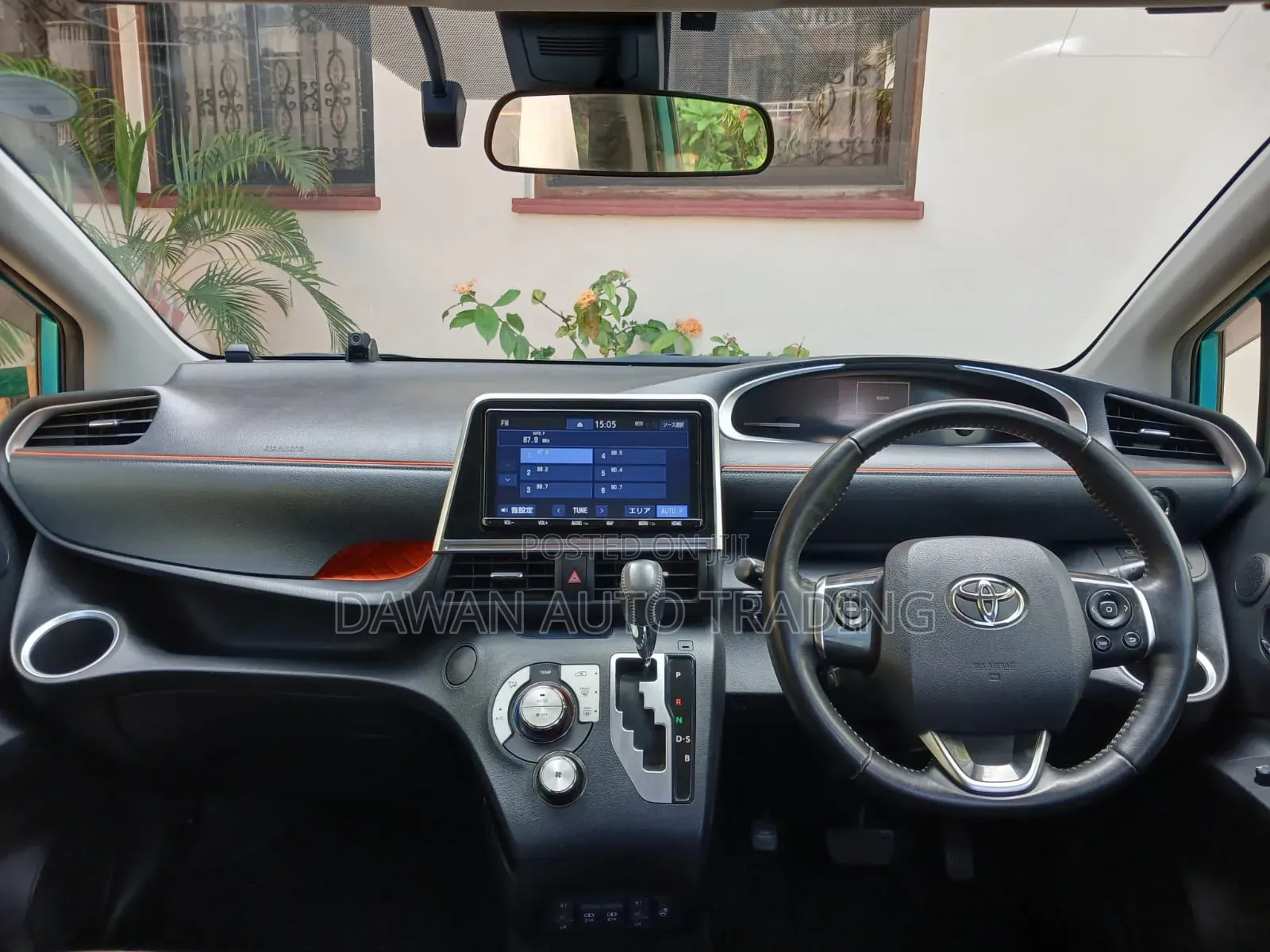 Toyota Sienta 2019 Green