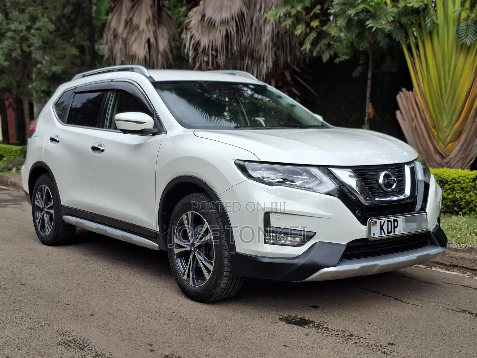 Nissan X-Trail 2.0 Petrol AWD 2017 White