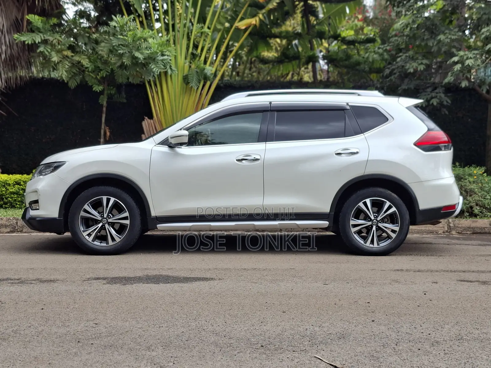 Nissan X-Trail 2.0 Petrol AWD 2017 White
