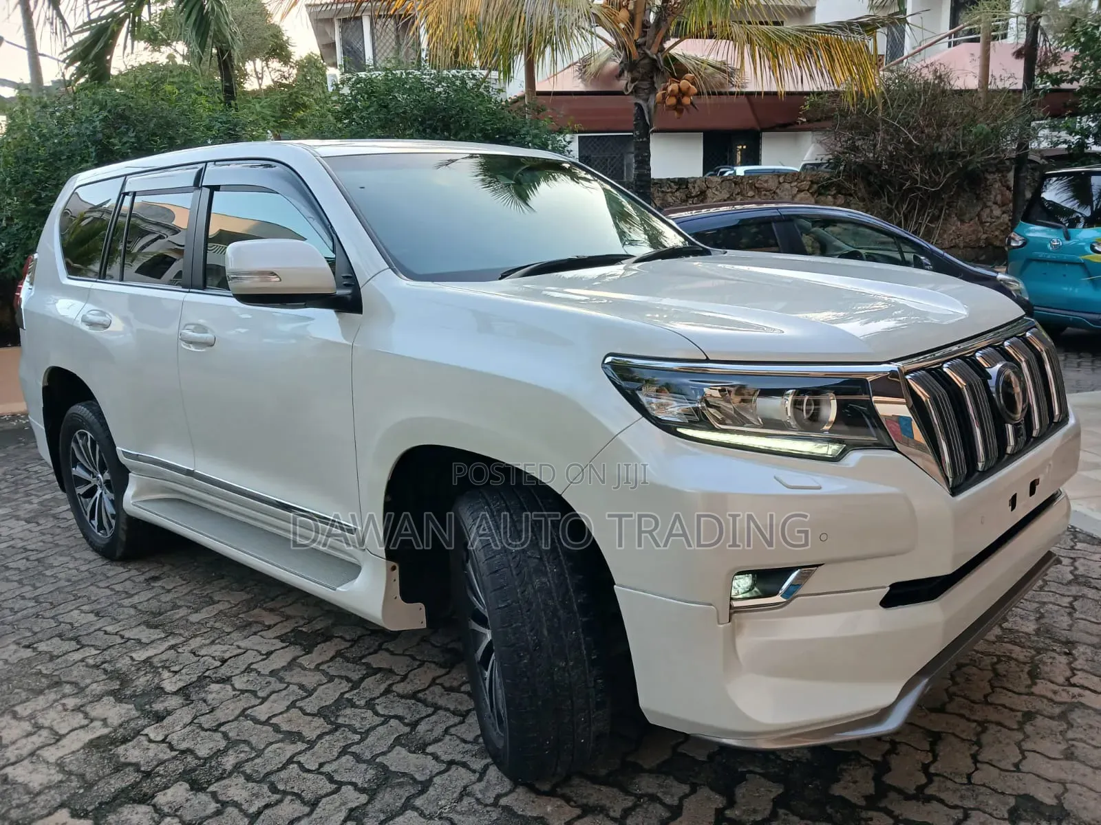 Toyota Land Cruiser Prado 2019 White