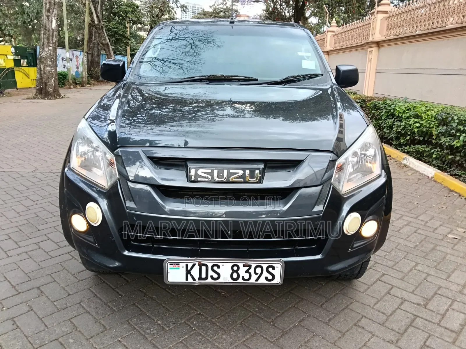 Isuzu D-MAX 2025 Gray