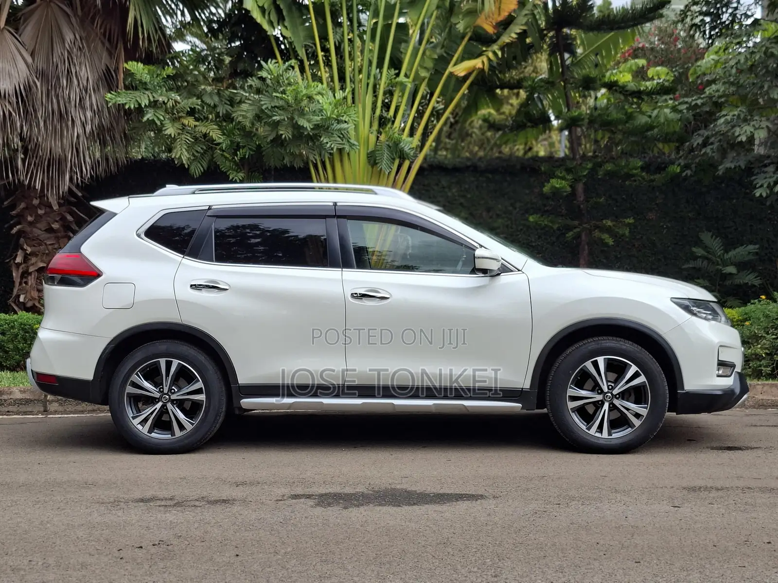 Nissan X-Trail 2.0 Petrol AWD 2017 White