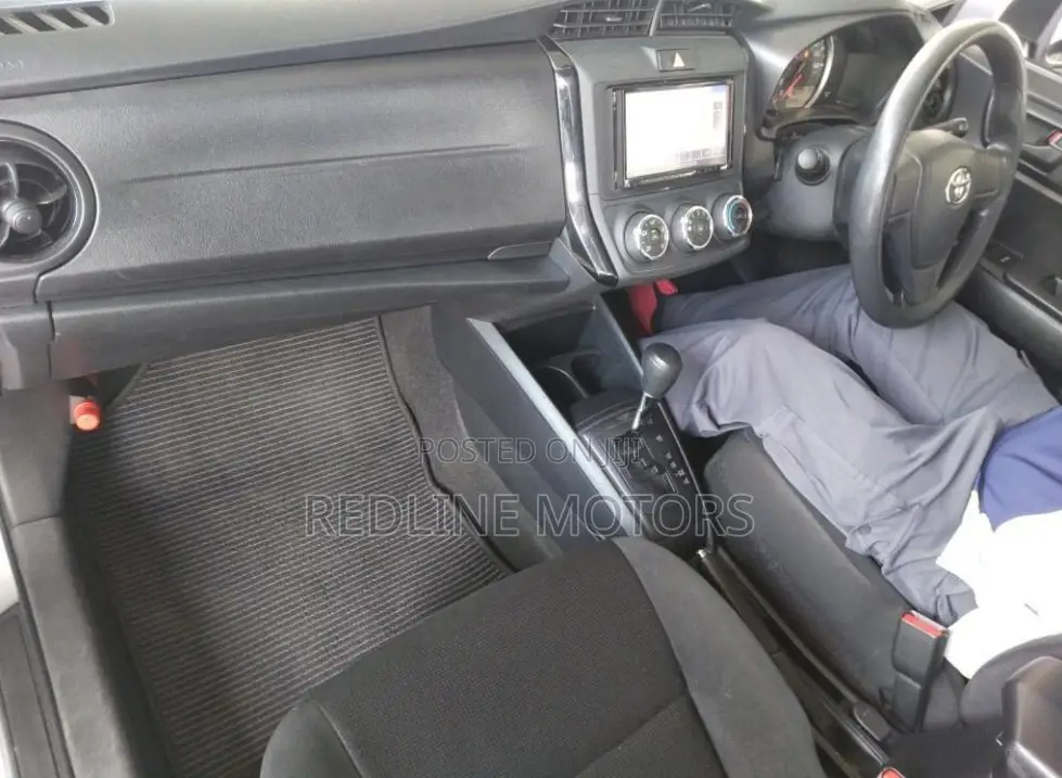 Toyota Axio 1.5 G 2WD 2019 Silver