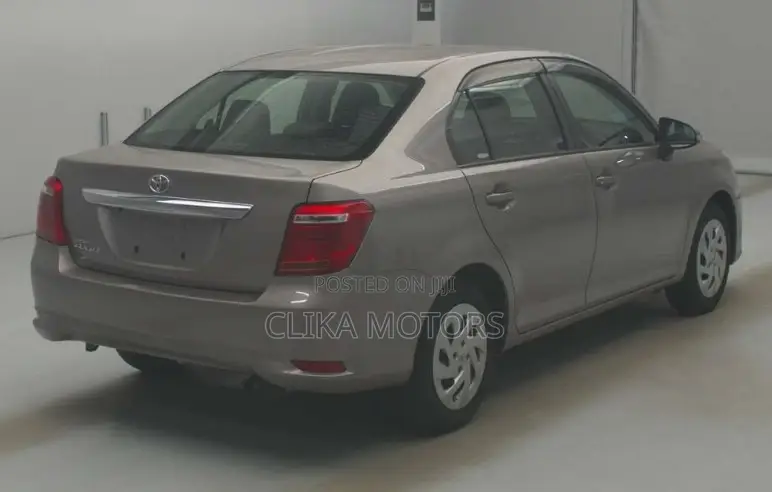 Toyota Axio 1.5 G 4WD 2020 Ivory